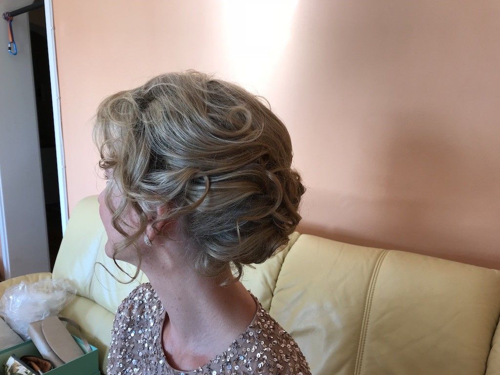 Festfrisuren Hieske Haarfantasien 2023-09-22 22:05:33