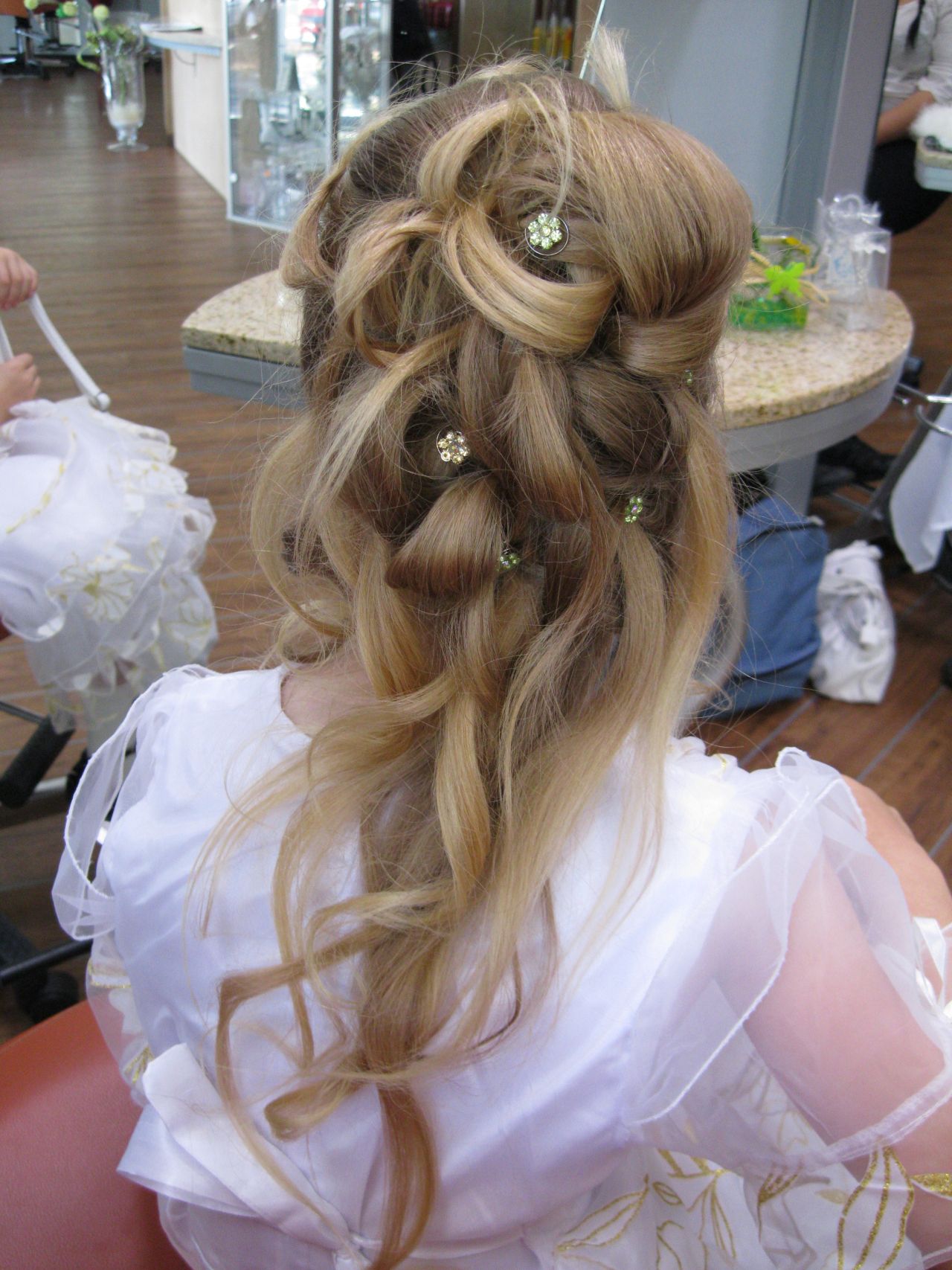 Kinder-Jugendliche Hieske Haarfantasien 2023-09-22 22:05:25