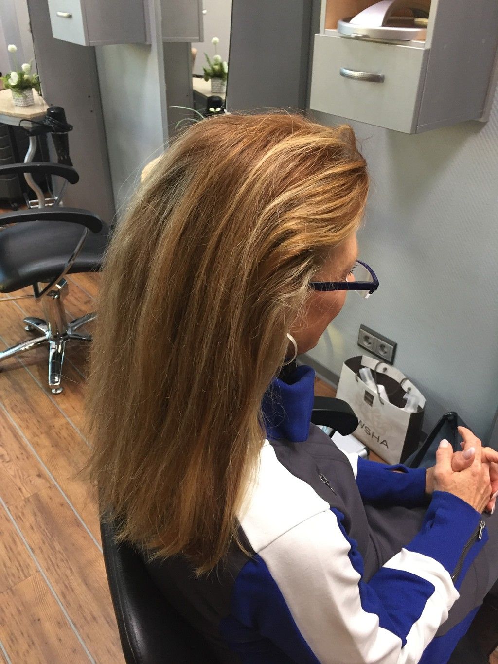 NEWSHA-Straightening-System Hieske Haarfantasien 2023-09-22 22:06:29